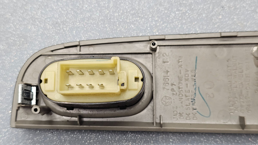 🔥01-06 Sebring Stratus Mirror Power Window Trim Control Switch Assembly Silver
