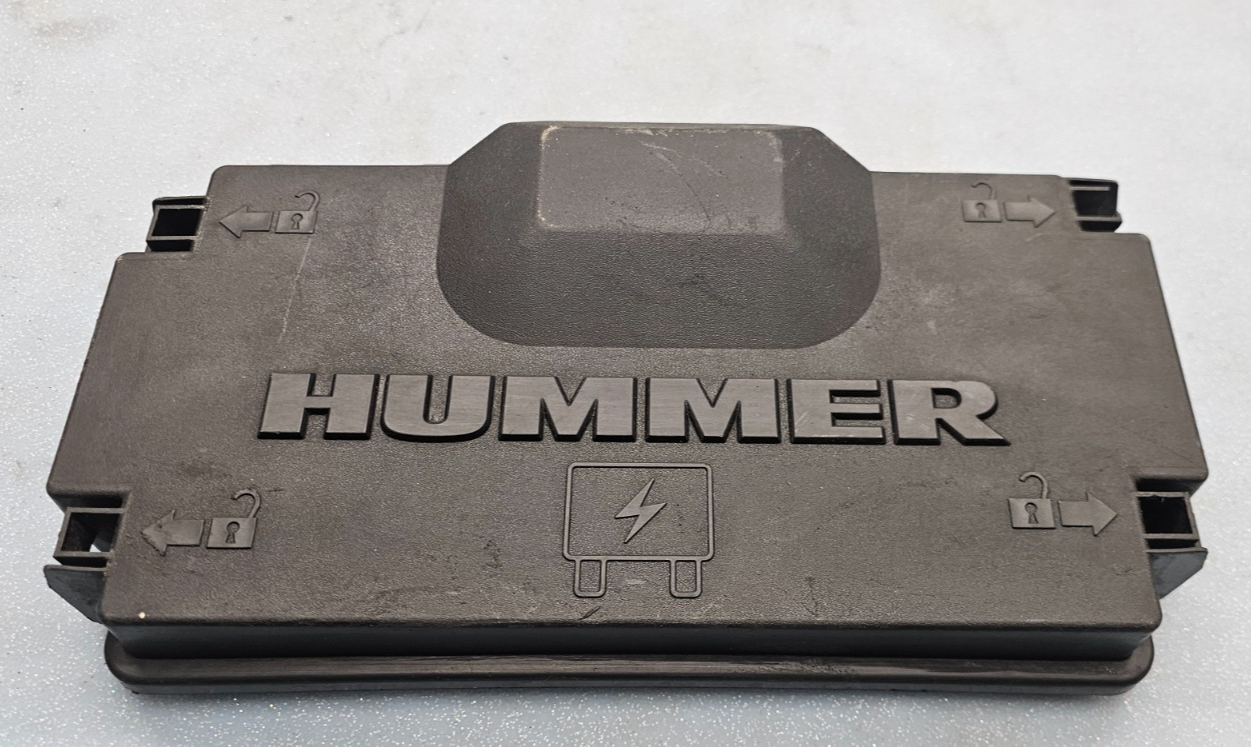 🔥2006 HUMMER H3 FRONT ENGINE MULTIUSE FUSE RELAY JUNCTION ID UPPER COVER