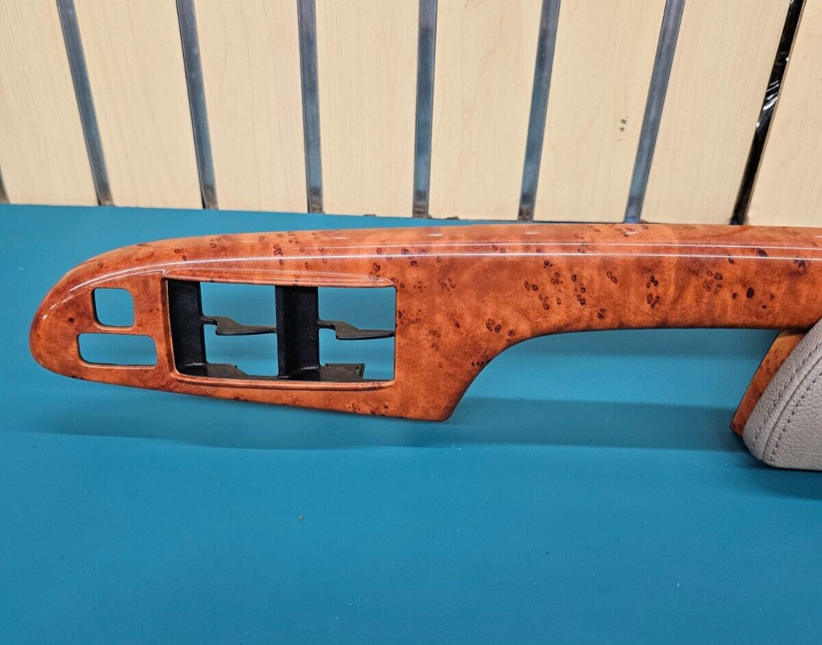 🔥04-10 Toyota Sienna Camry LH Left Driver Door Panel Pull Handle Armrest Wood