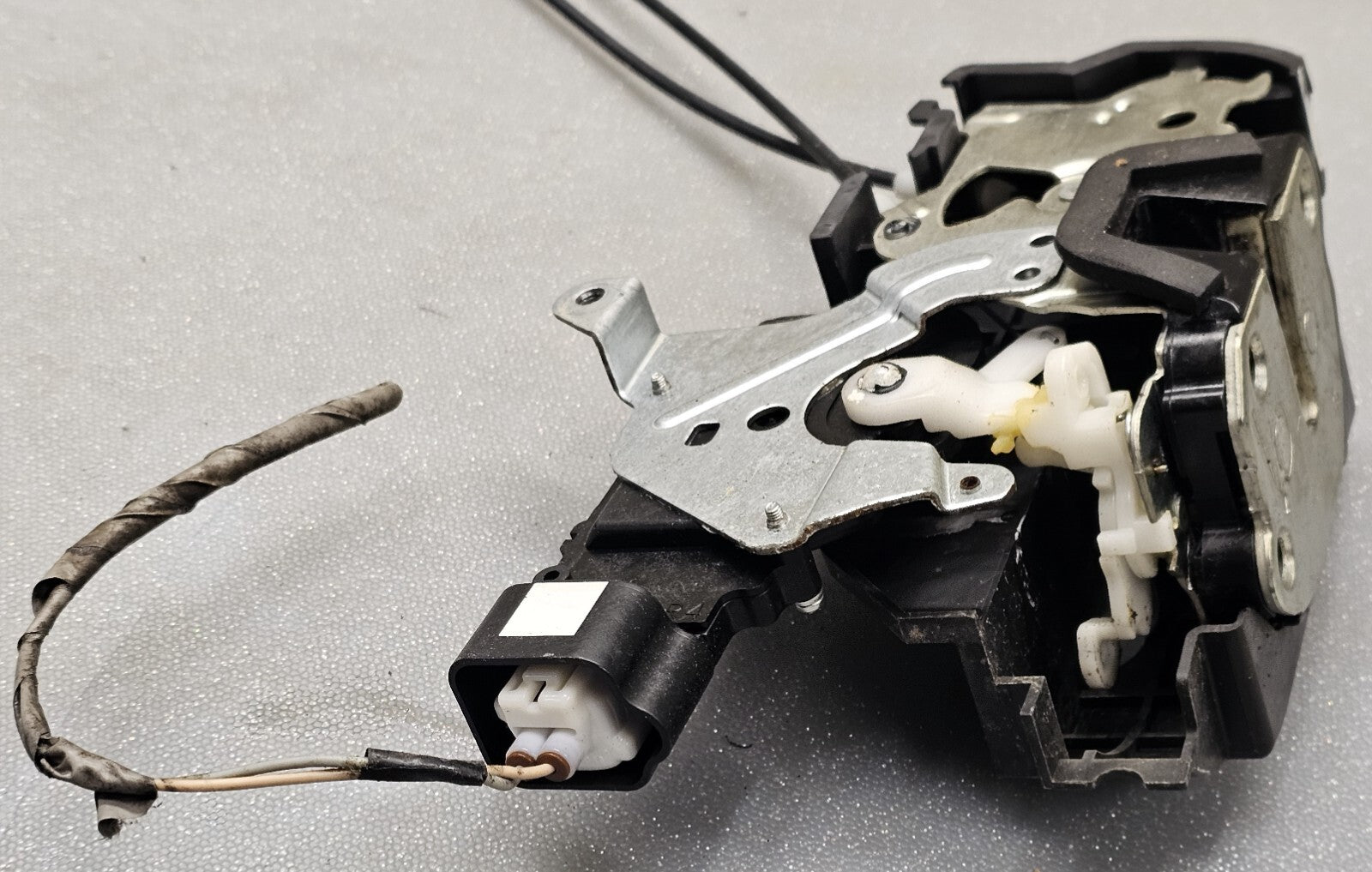 🔥04-12 Chevy Colorado GMC Canyon Right Front Door Lock Actuator Assembly OEM