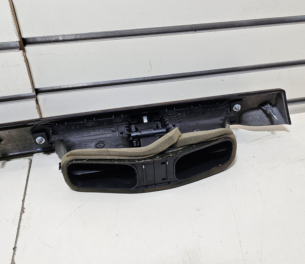 06-13 BMW E90 E92 FRONT RIGHT PASSENGER DASH TRIM PANEL VENT WALNUT WOODGRAIN