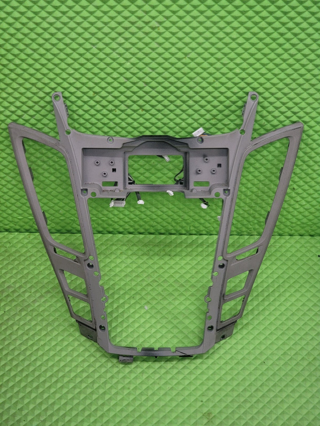 🔥2008-2013 Cadillac CTS Radio Control Panel trim bezel gray B44