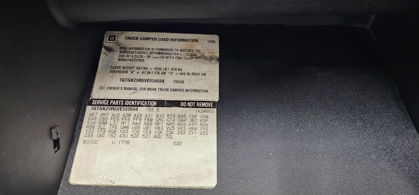 95-99 CHEVY GMC TRUCK SILVERADOC/K Glove Box Storage Compartment Assembly TAN G2