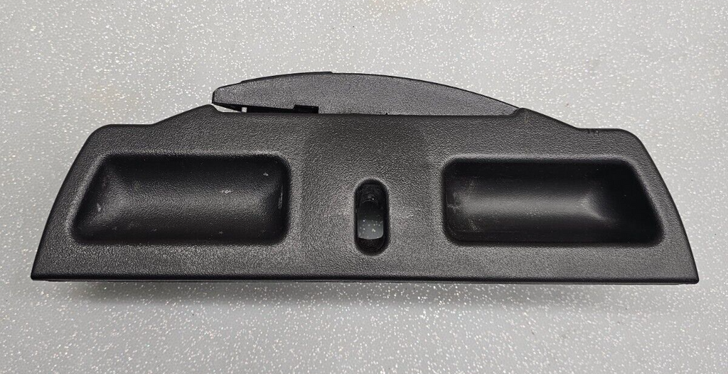 95-06 Silverado Sierra C/K 1500 2500 Center Console Jump Seat Lid Latch Assembly