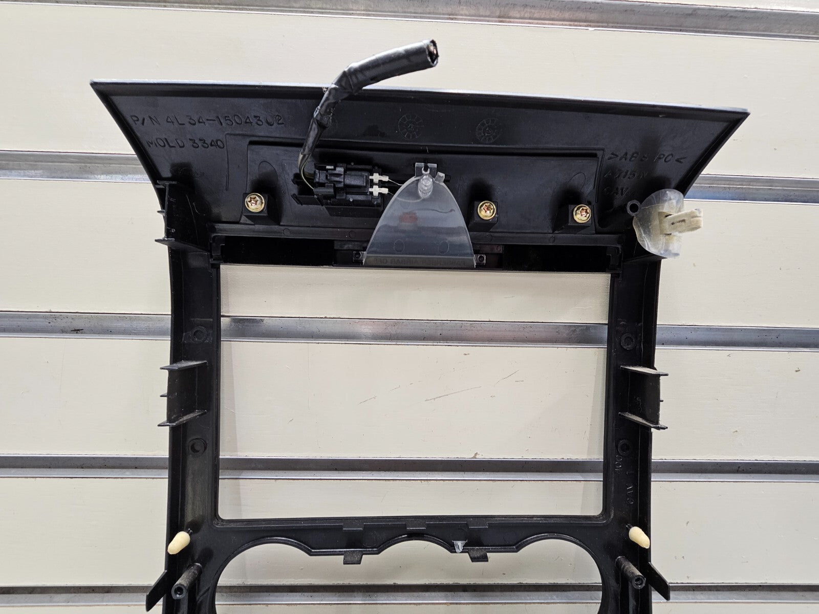 04-08 Ford F150 Lariat Climate Control Heater &Radio Bezel Dash Trim Black OEM