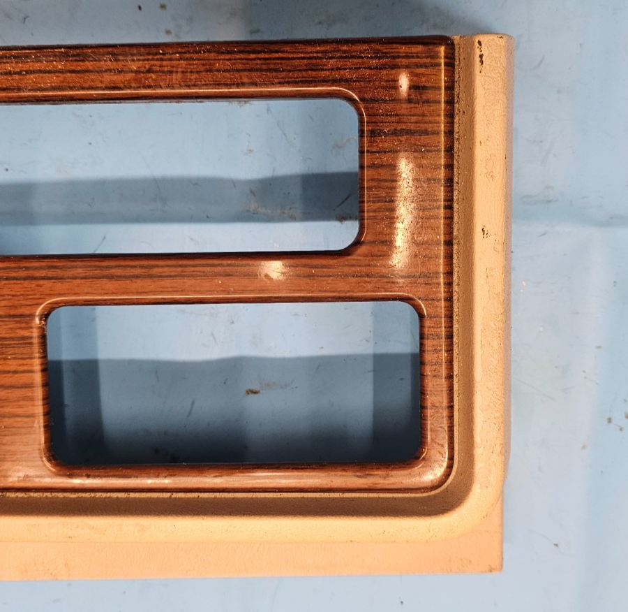 🔥03-06 Cadillac Escalade Center Console Upper Bezel Trim Clock Bezel  Wood OEM