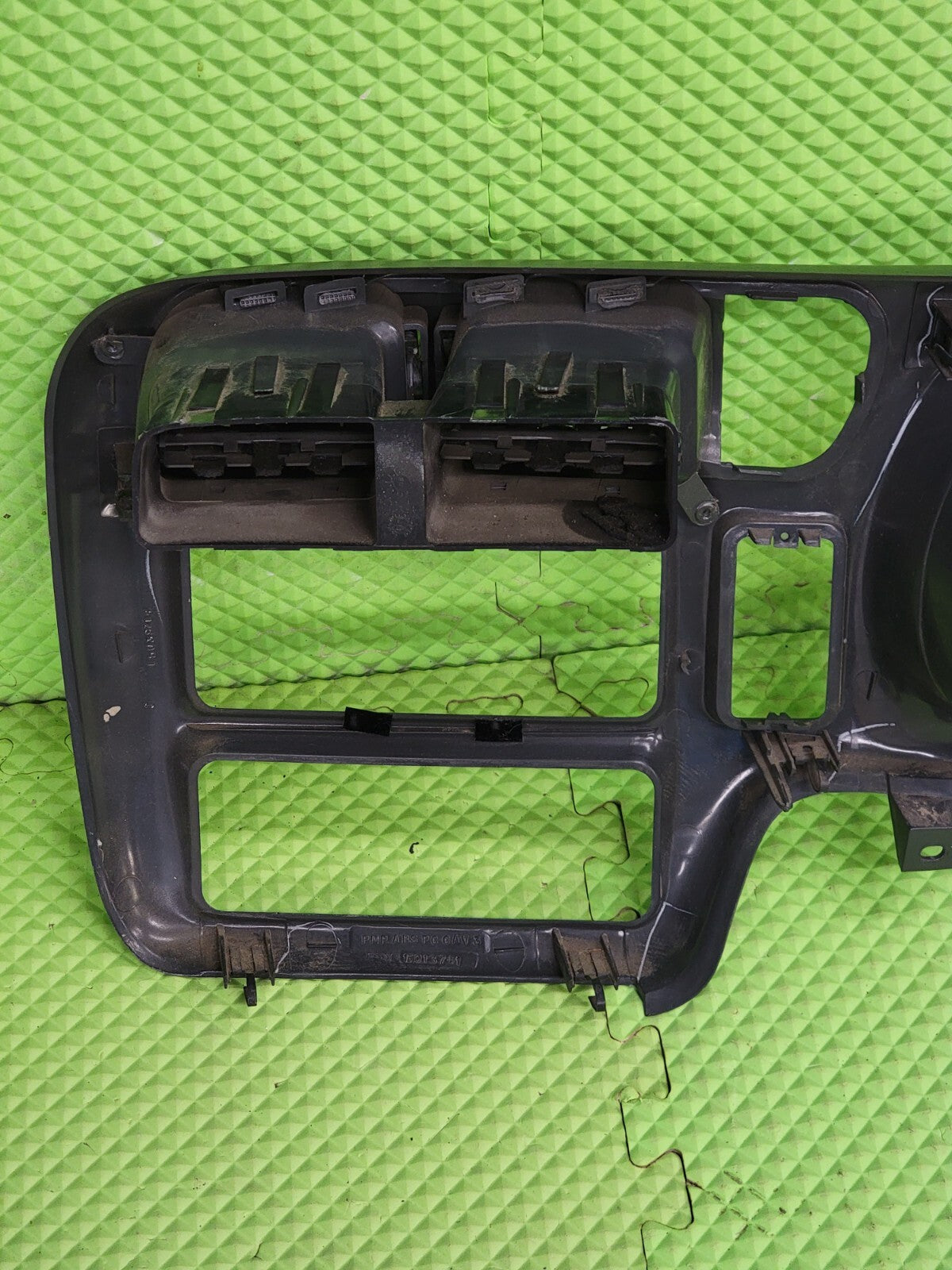 🔥98-04 BLAZER S10 JIMMY SONOMA Cluster Dash Radio Bezel graphite C8