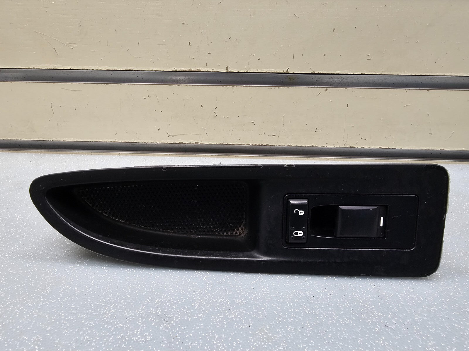 11-17 Chrysler 200 Patriot Right Passenger Power Window Control Switch Black