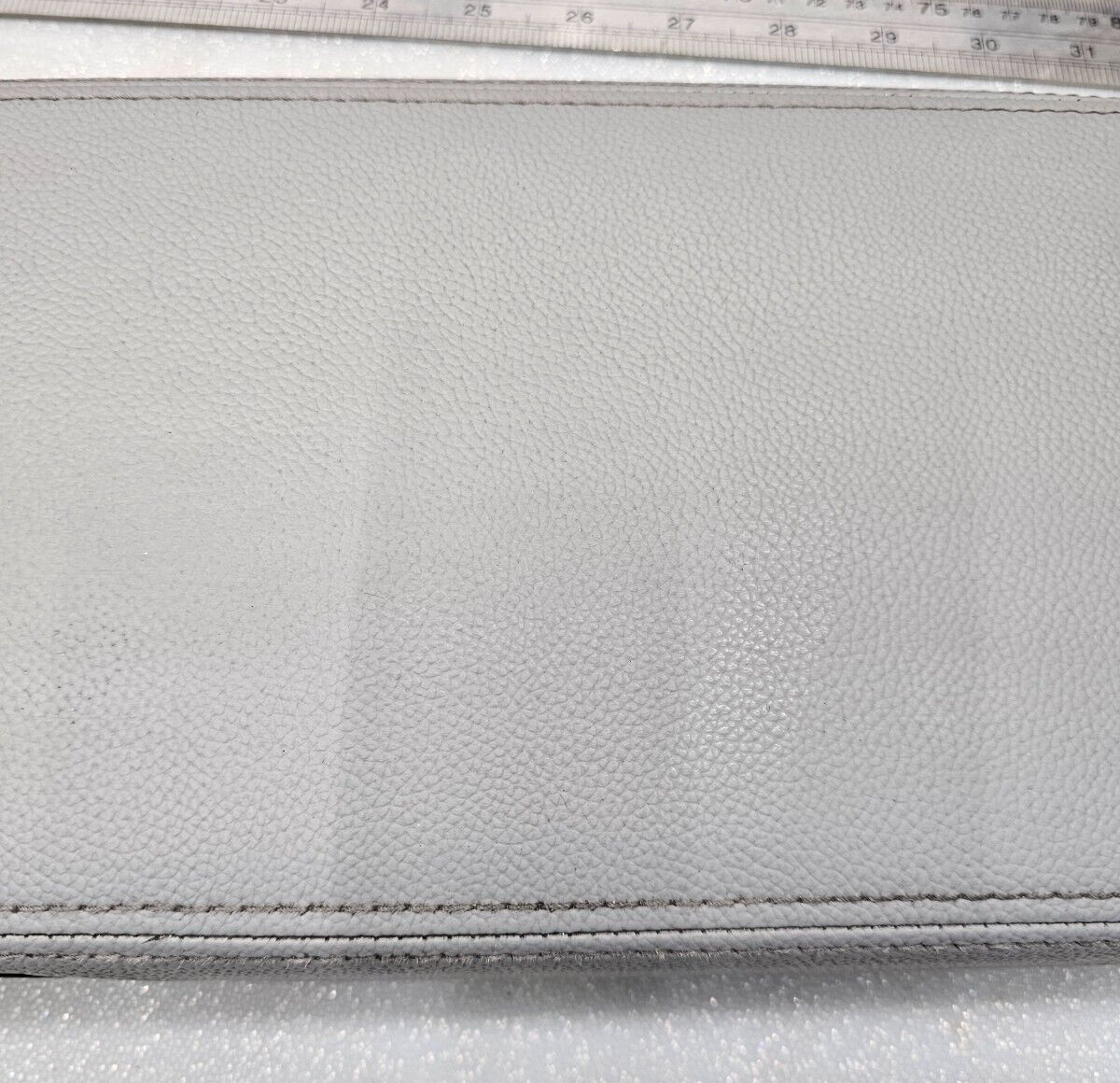 🔥04-09 Dodge DURANGO Center Console ARMREST LID Compartment Top LIGHT GRAY L5