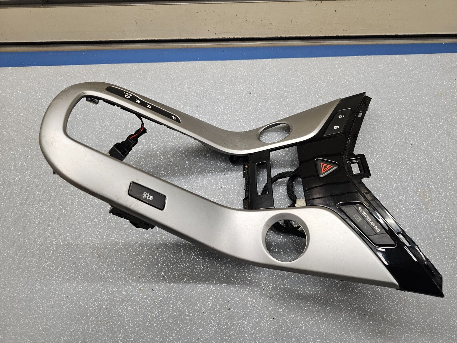 🔥11-16 Chevy Cruze INDICATOR TRANSMISSION GEAR SHIFTER TRIM BEZEL SILVER OEM