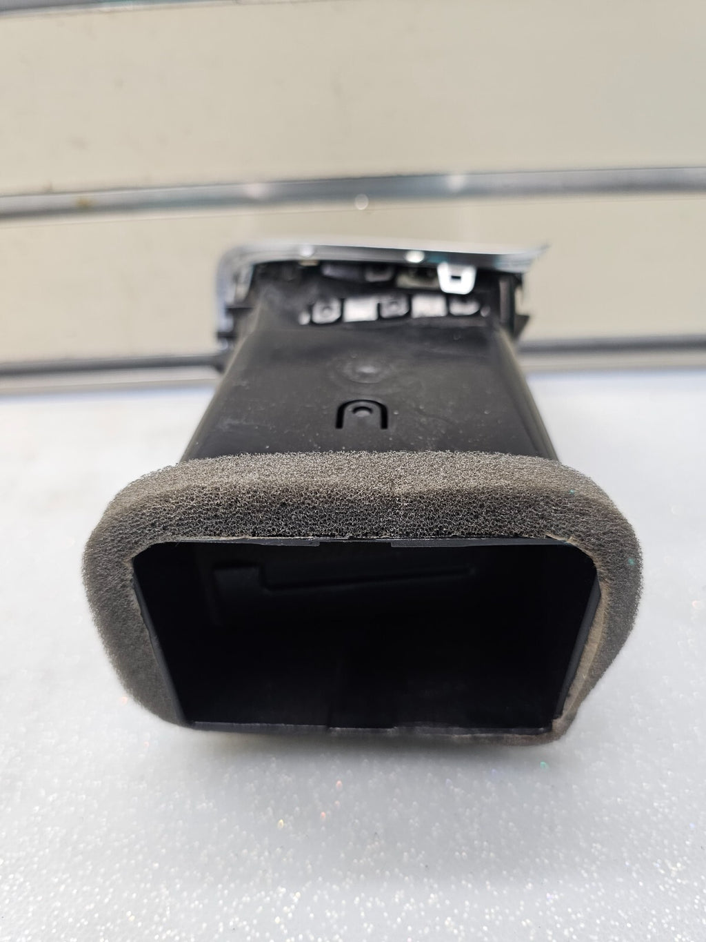 🔥2011 - 2014 Chrysler 300 Driver Left Side Dash Air Vent OEM SILVER/BLACK