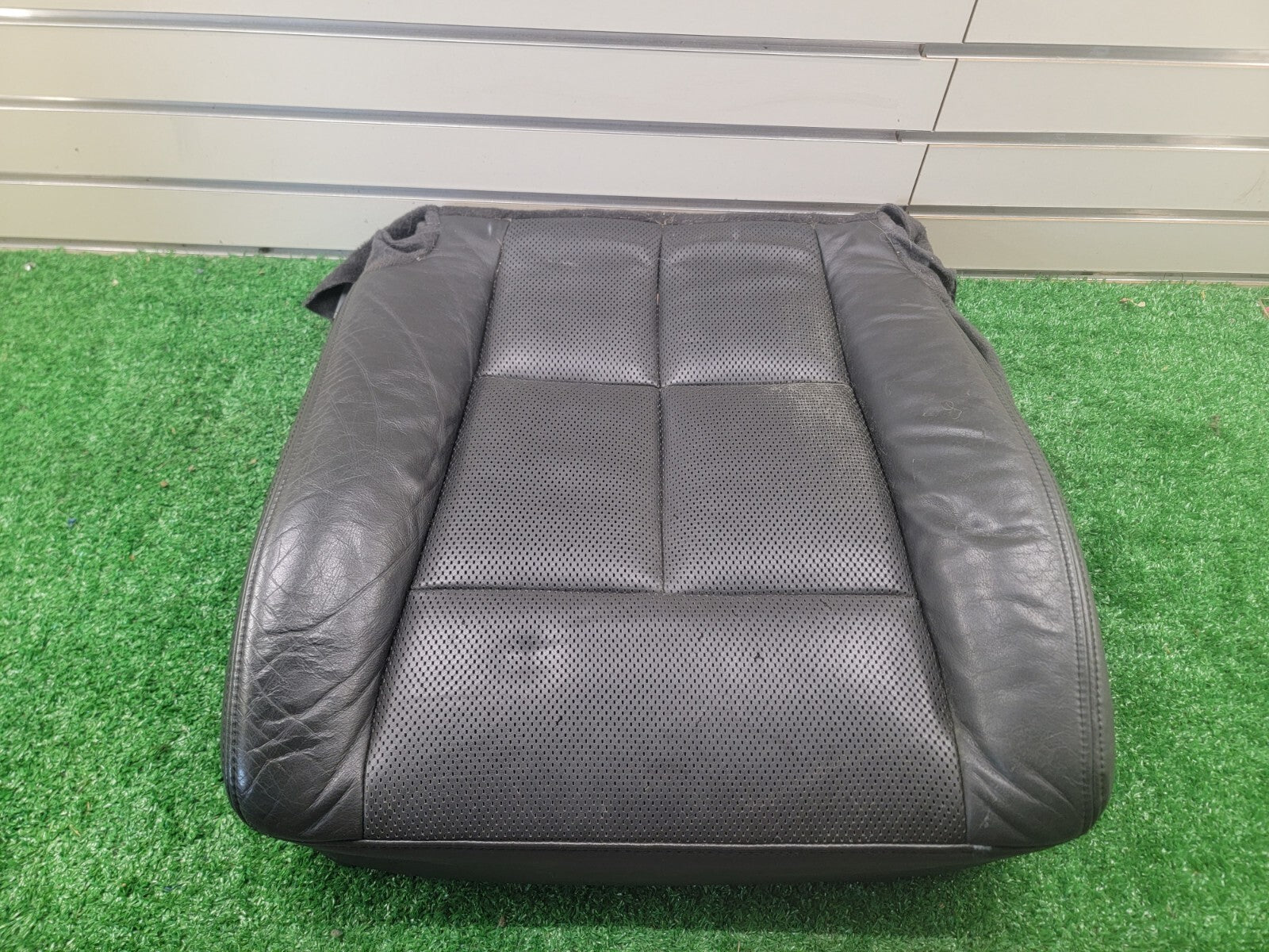 2007-2014 Lincoln Navigator Passenger Bottom Leather Seat Cover Gray