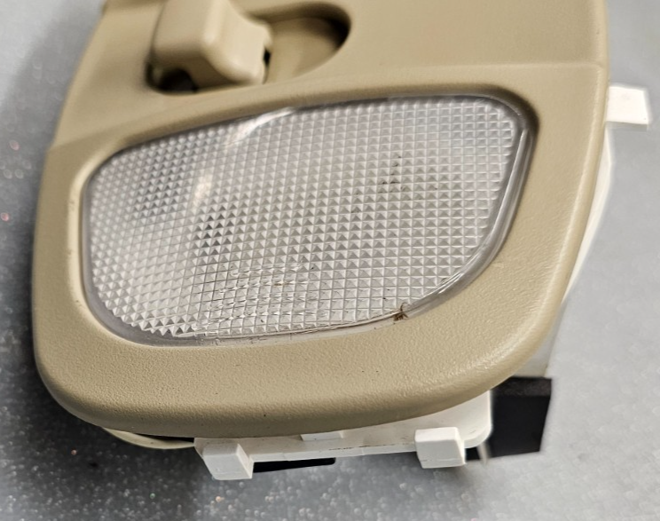 🔥02-09 Saturn Vue Torrent Equinox Overhead Console Dome Light Lamp Sunroof Tan