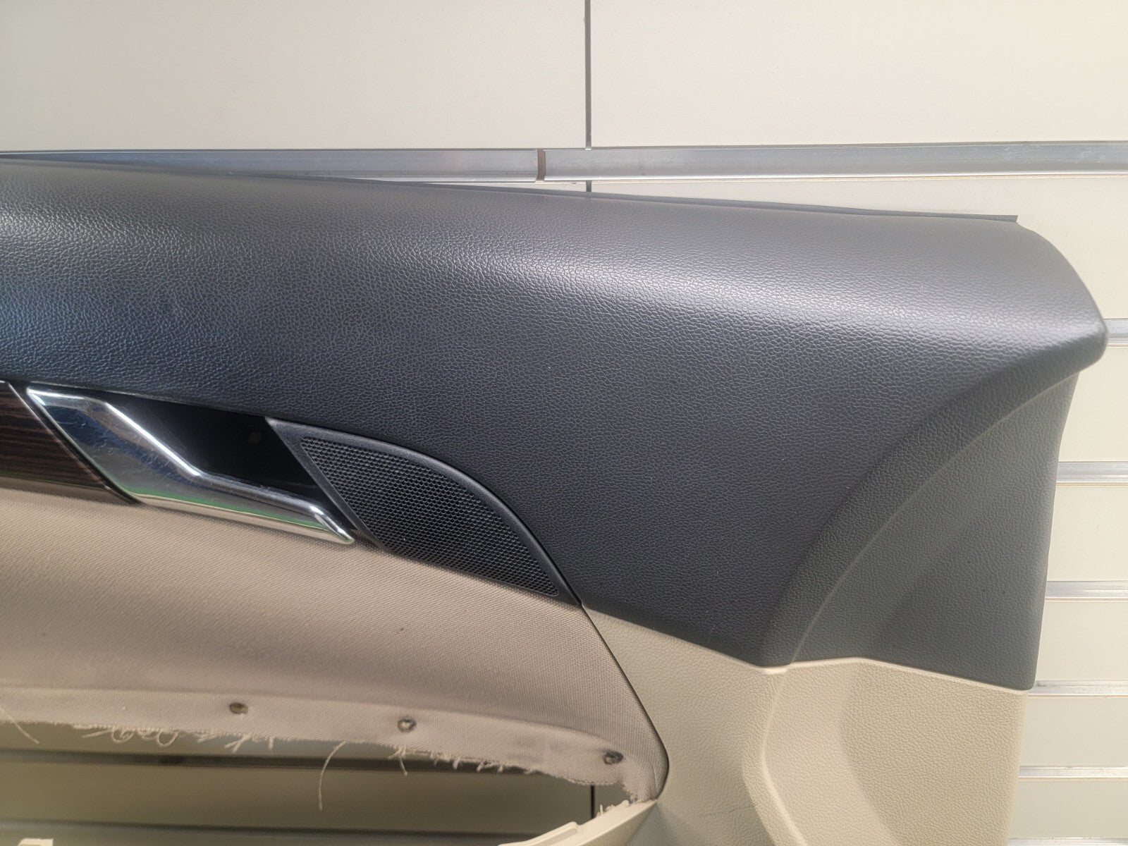 🔥2008-2010 Saturn Vue Door Panel Trim Front Left Driver Side OEM Tan