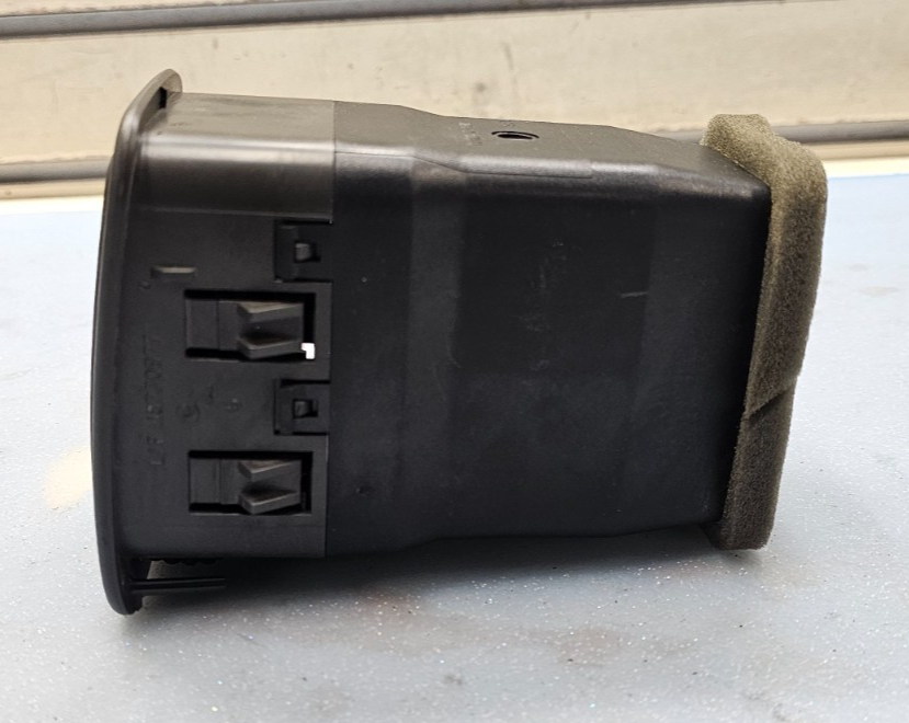 🔥99-06 Silverado Tahoe Dash Right Passenger Air Vent A/C AC HVAC Heater Black