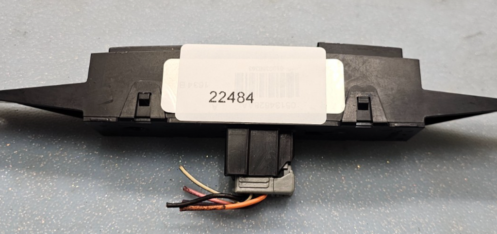 🔥01-07 CARAVAN Grand Caravan Town & Country  warning HAZARD LIGHT SWITCH BLACK