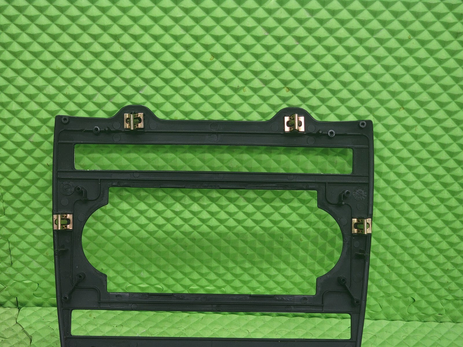 🔥2005-2006 JEEP GRAND CHEROKEE DASH PANEL RADIO SURROUND TRIM BEZEL OEM B70