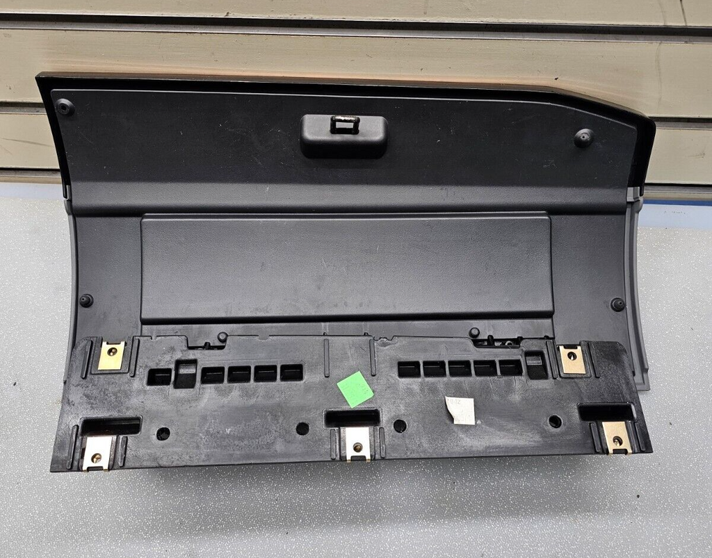 🔥08-10 Chrysler Town Country Upper Glove Box Dash Storage Door Lid Compartment