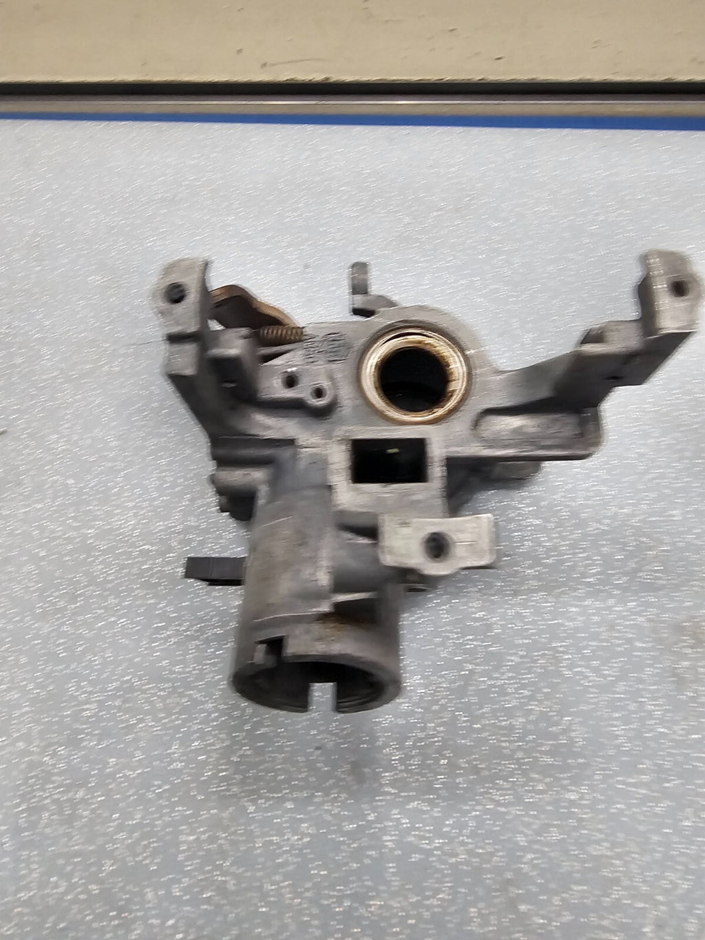 01-17 Ford Super Duty F-650 F-750 Power Steering Column Jacket Flange OEM