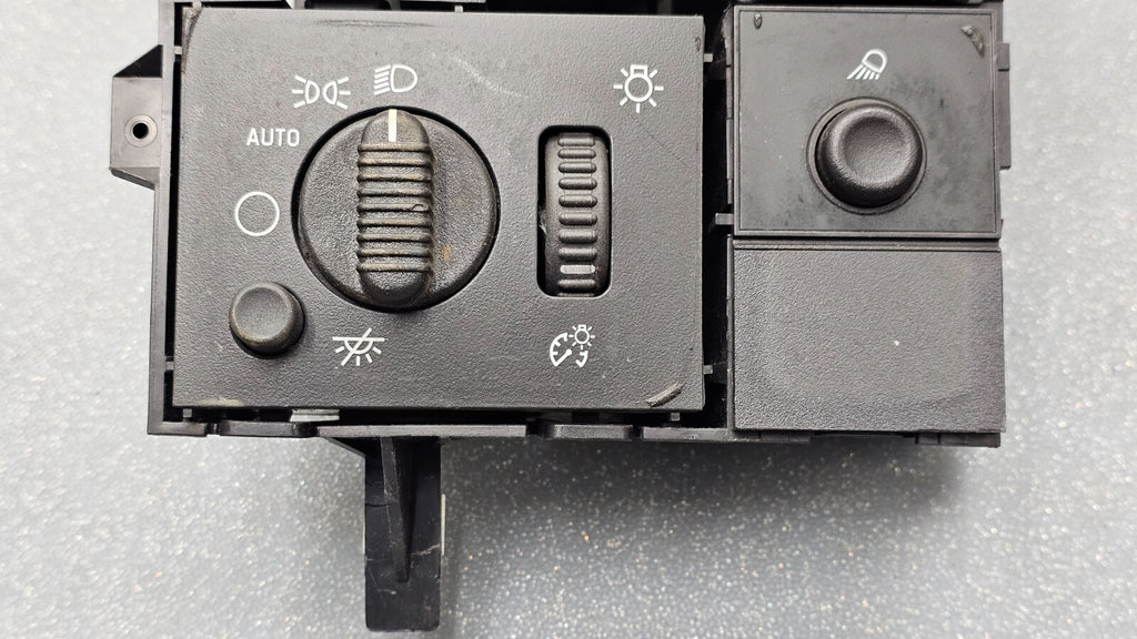 🔥99-06 Chevy Silverado Sierra Headlight Switch left Driver Air Vent Black HS19