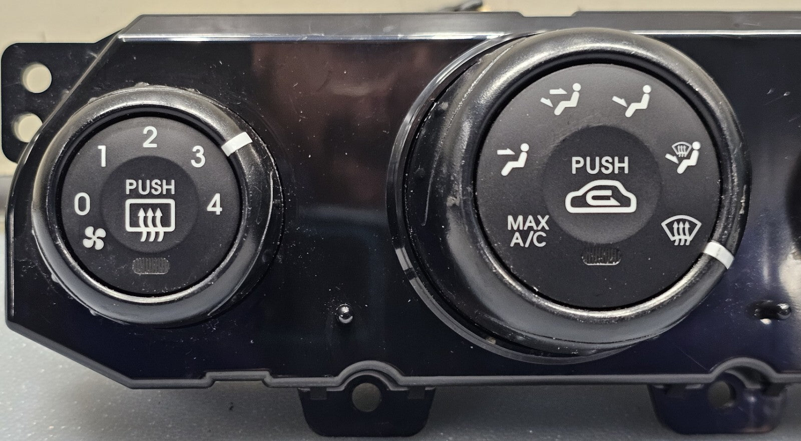 🔥05-09 Kia Sportage Dash AC Heater Temperature Climate Control Air Conditioner