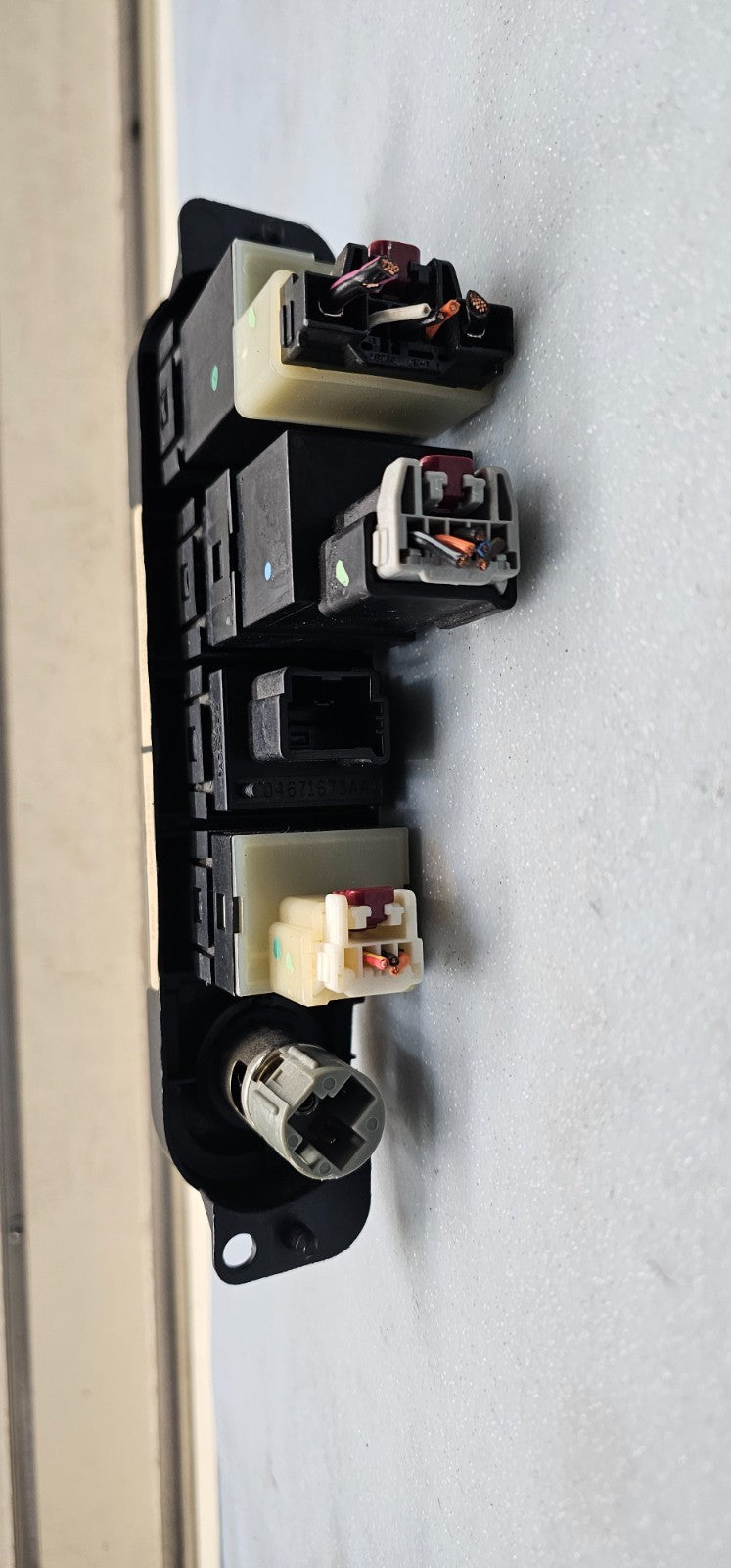 🔥01-05 PT CRUISER Power Outlet Wiper Rear Defrost Traction Control Switch Black