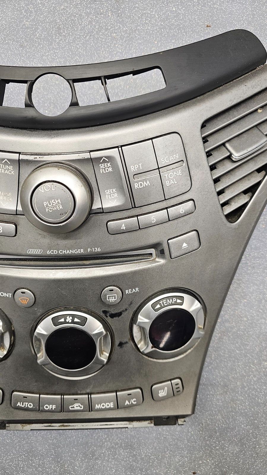 🔥06-10 Subaru Tribeca Dash AM FM Radio Stereo Climate Temperature Control Panel