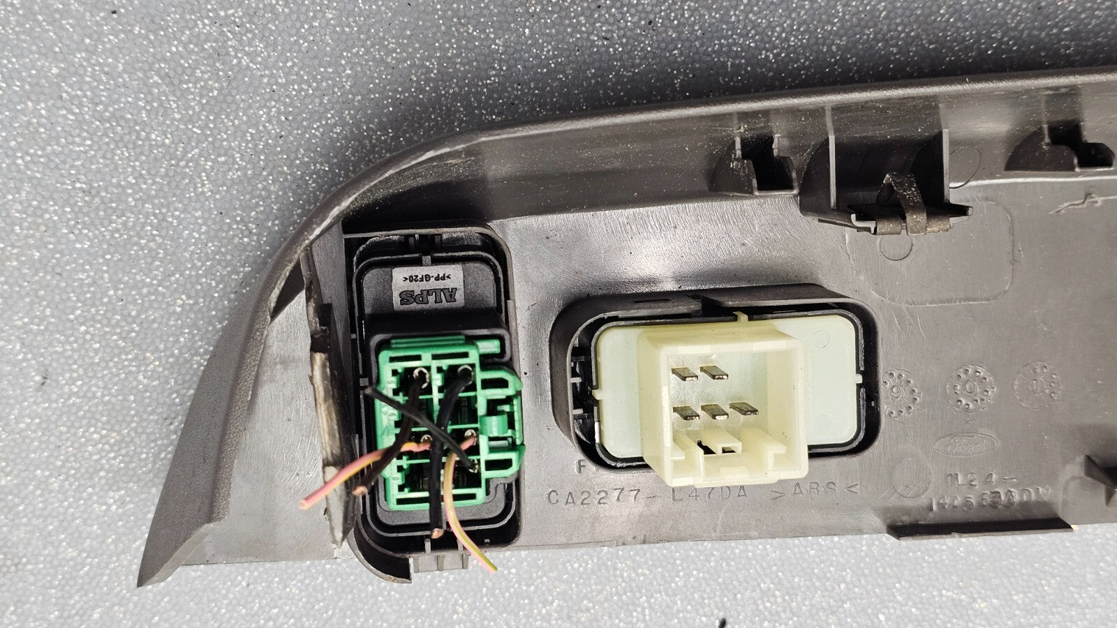 🔥02-05 Explorer Front Right Passenger Power Door Window Control Switch Gray