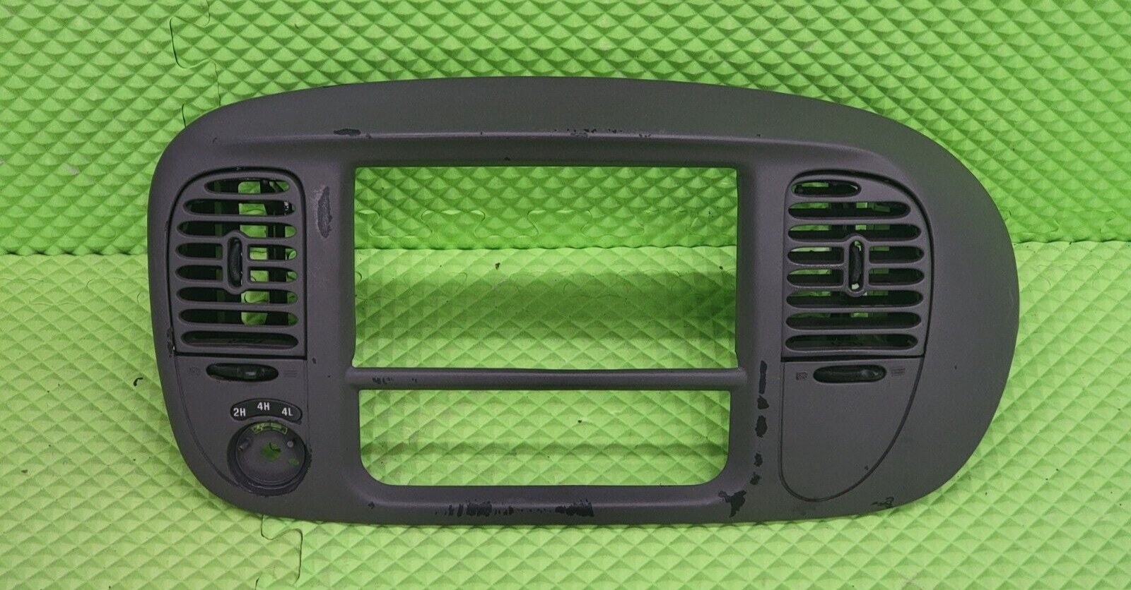 🔥97-03 Ford F150 Center Dash Radio Climate BEZEL Trim Panel Line GRAY B1
