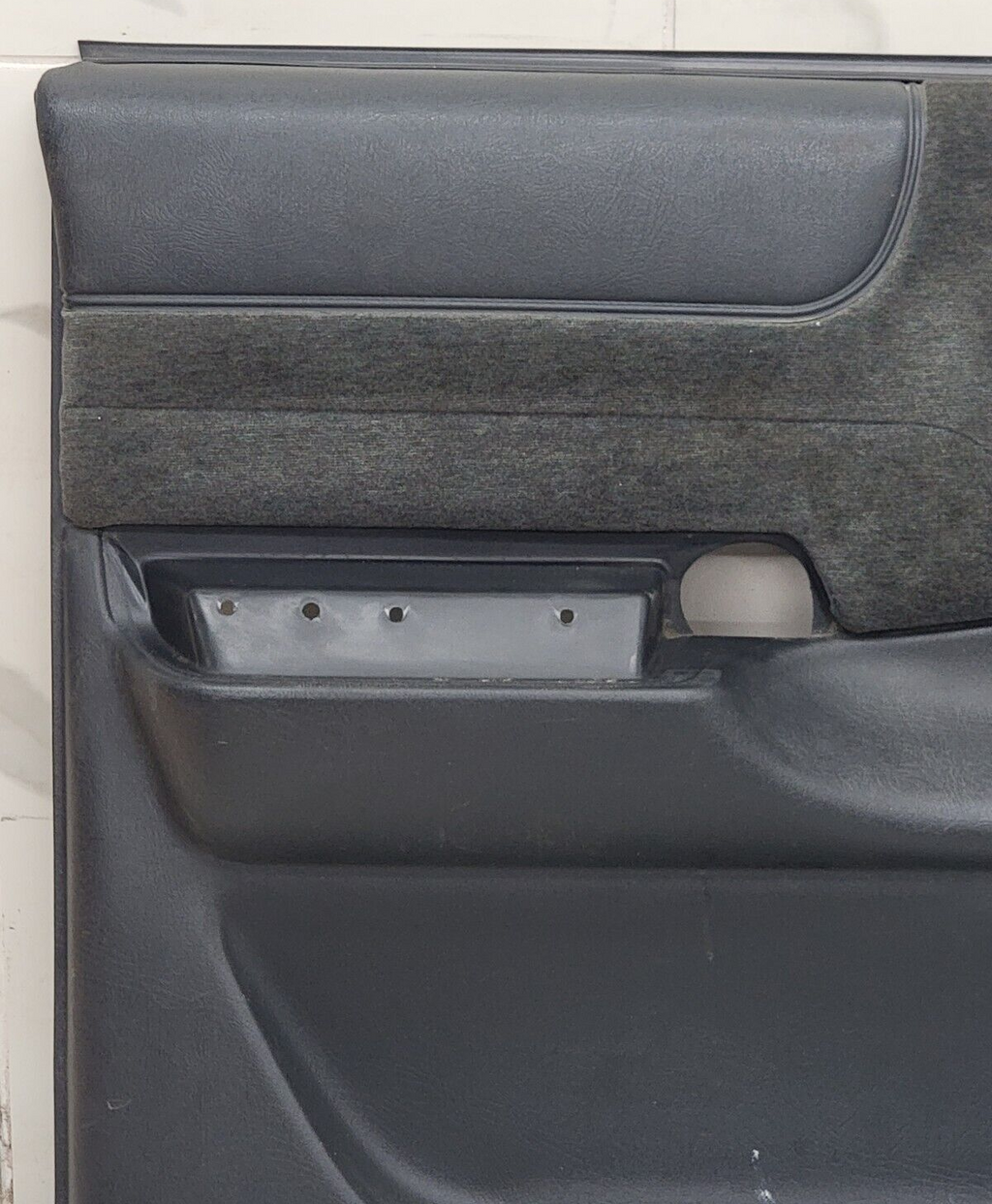 98-04 Chevy Blazer Jimmy S-10 GMC Sonoma Front Door Panels MANUAL OEM LEFT GRAY