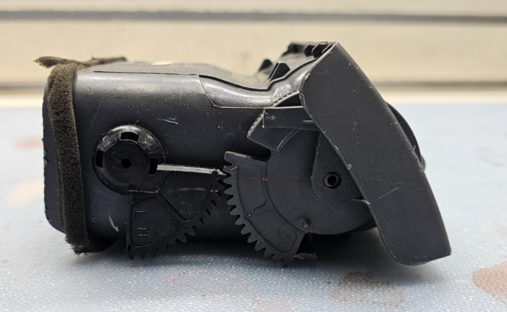 🔥03-08 Corolla Dash Center Left Driver Air Vent Heater Conditioning  OEM