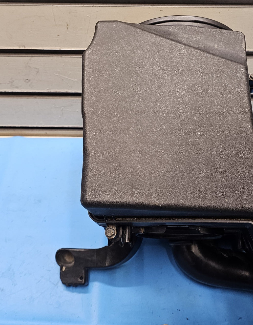 🔥2012-2018 Ford Focus Air Cleaner Box Assembly 2.0L