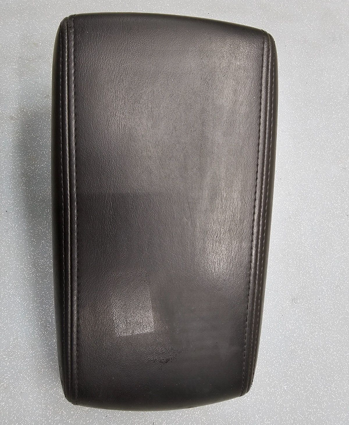 🔥06-13 CHEVY IMPALA CENTER CONSOLE ARMREST LID TOP COVER LEATHER ASSEMBLY BLACK