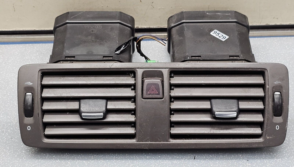 04-07 Volvo S40 Front Middle Dash Center Air Vent Heater Conditioning Bezel Tan