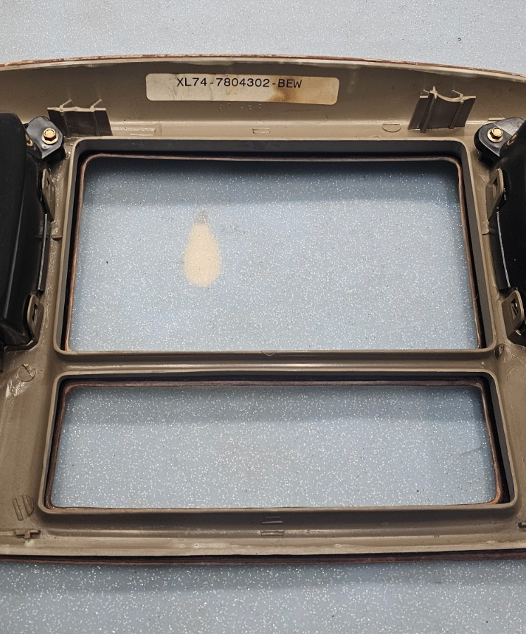 🔥97-03 FORD F150 Expedition Dash Climate Control Radio Bezel Panel Tan OEM
