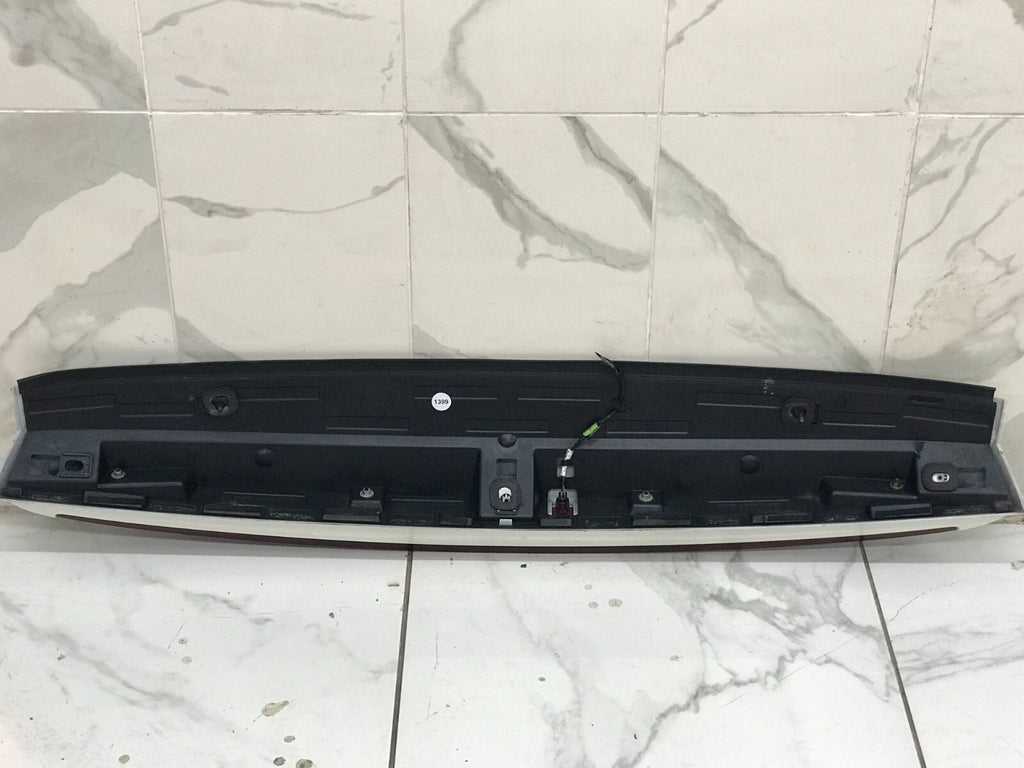 🔥07-14 CADILLAC ESCALADE LIFTGATE SPOILER WING 3RD THIRD TAILLIGHT