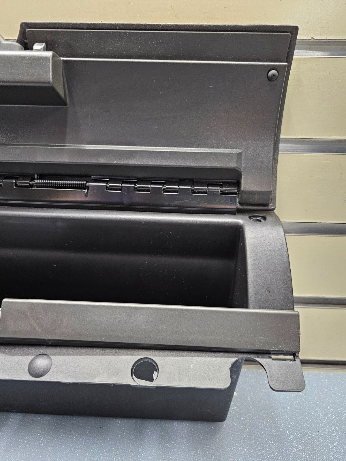🔥05-12 Pathfinder 05-19 Frontier Upper Glove Box Compartment Assembly Black OEM