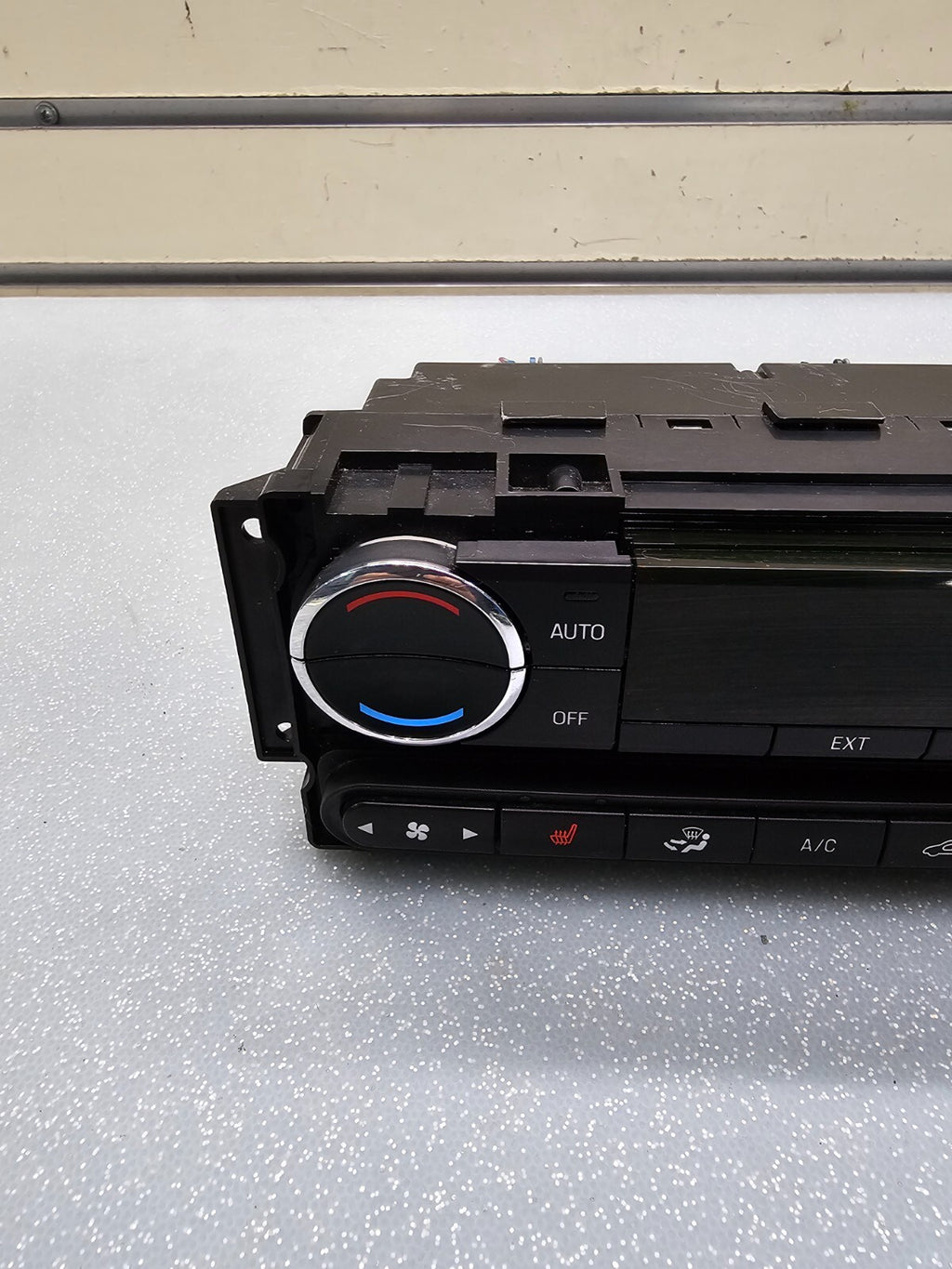 07-10 Ford Edge Dash Center A/C Heater Control Temperature Climate Control Unit