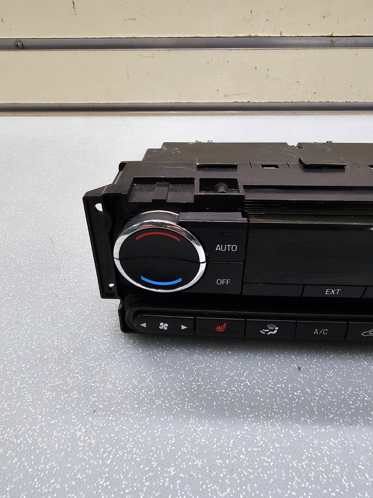 07-10 Ford Edge Dash Center A/C Heater Control Temperature Climate Control Unit