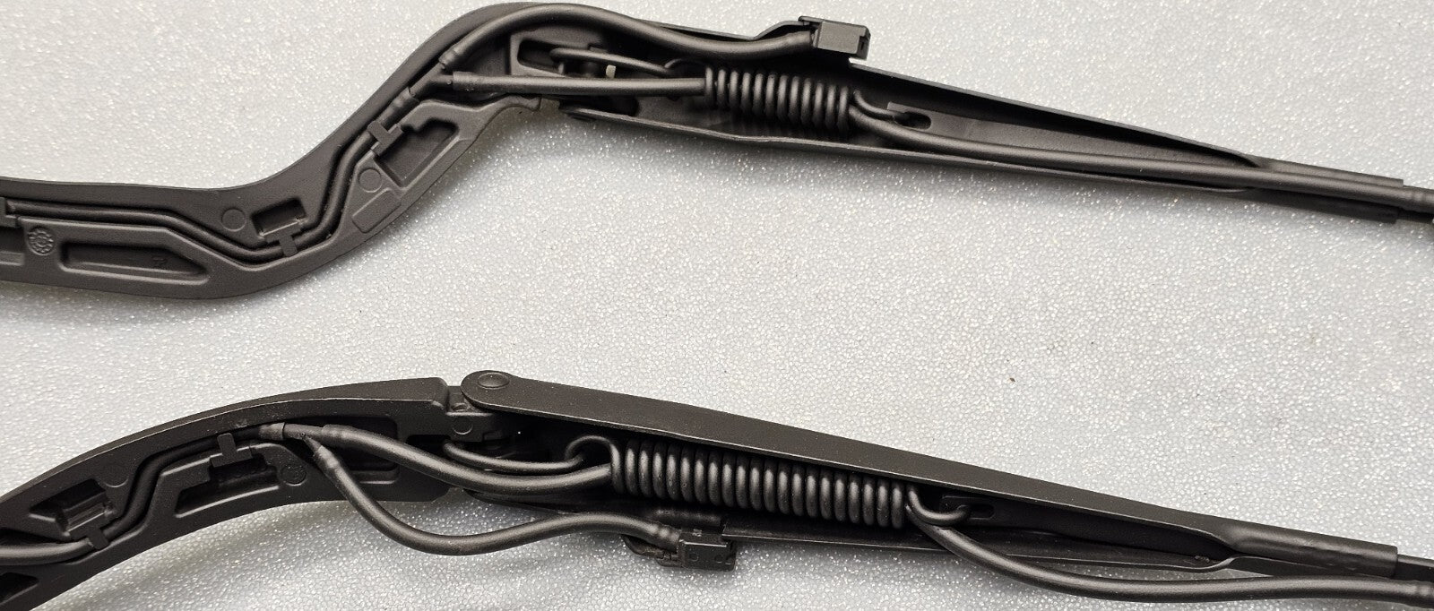 🔥00-05 CADILLAC DEVILLE LEFT DRIVER RIGHT PASSENGER WINDHSHIELD WIPER ARM SET
