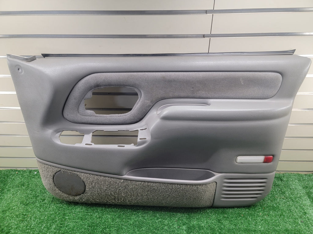 🔥95-99 Chevy GMC Silverado C/K DOOR PANEL Front RIGHT Passenger auto gray D2