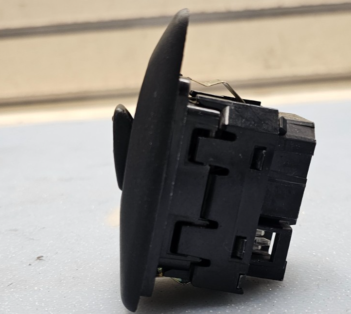 03-06 Silverado Tahoe Suburban Yukon Sierra Right Rear Window Door Switch Black