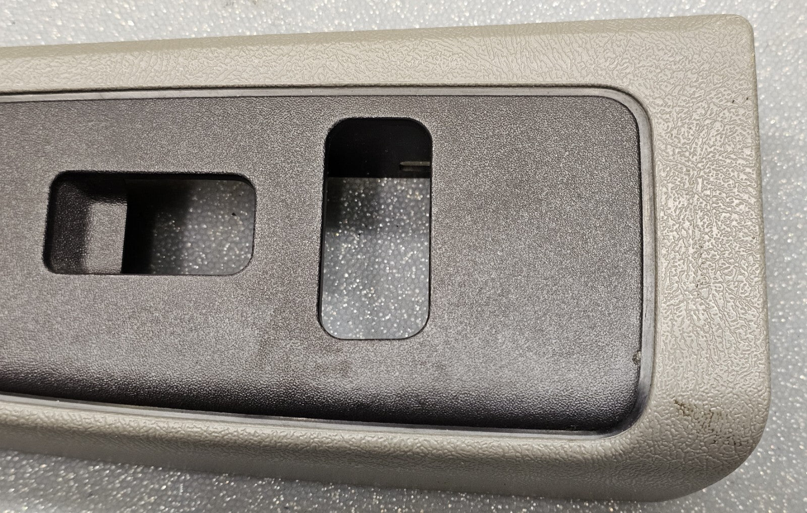 🔥03-06 Silverado SIERRA Right Passenger Window Switch Assembly Black/Tan WS4