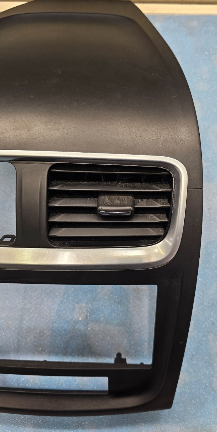 🔥2011-2014 Dodge Avenger Center Dash Radio surround Bezel Trim Panel OEM Black