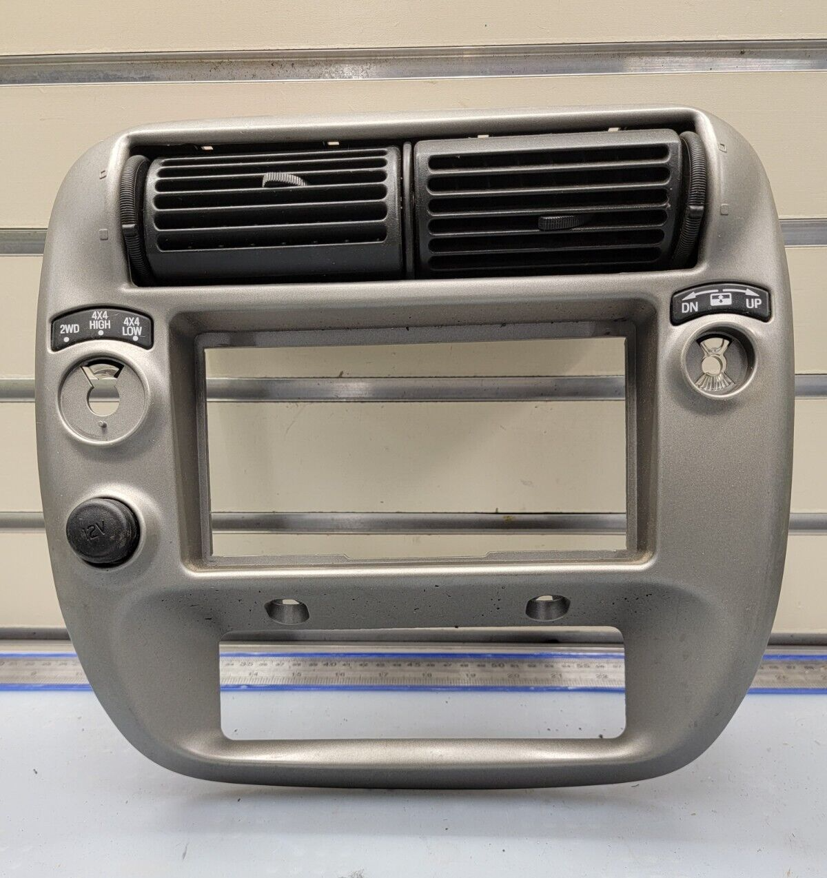 🔥95-10 Ranger EXPLORER Radio Center Dash Trim Bezel 4x4 Fog Air Vent SILVER B2