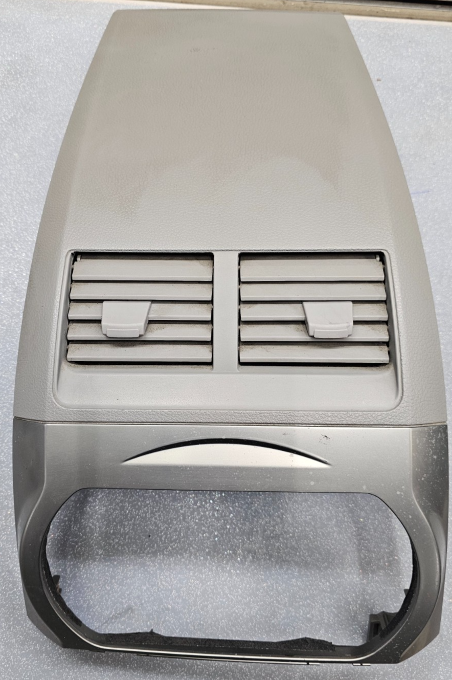 🔥02-04 NISSAN ALTIMA CENTER DASH VENT RADIO STEREO BEZEL TRIM PANEL SILVER/GRAY