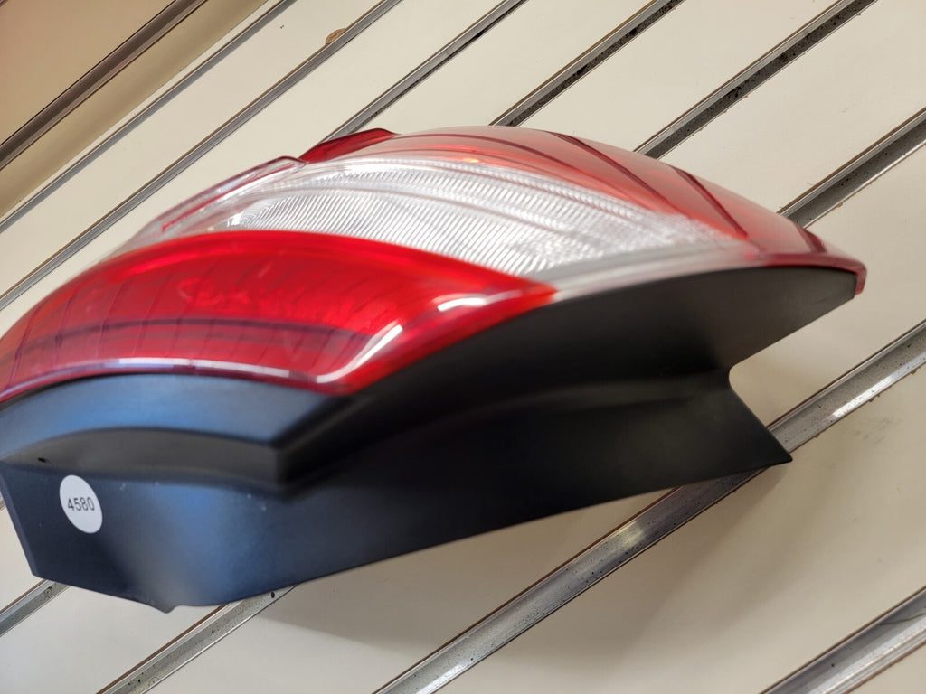🔥12-14 Ford Focus Sedan Tail Light Lamp Right Passenger Assembly Chrome OEM