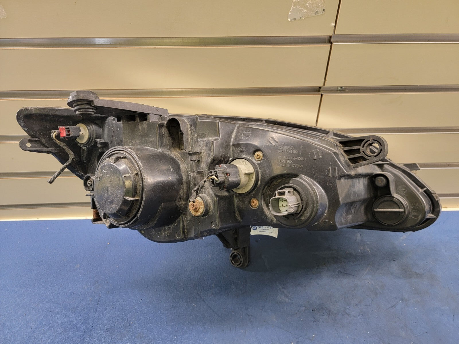 🔥2011-2014 Chrysler 200 Sedan headlight Head light Lamp driver left