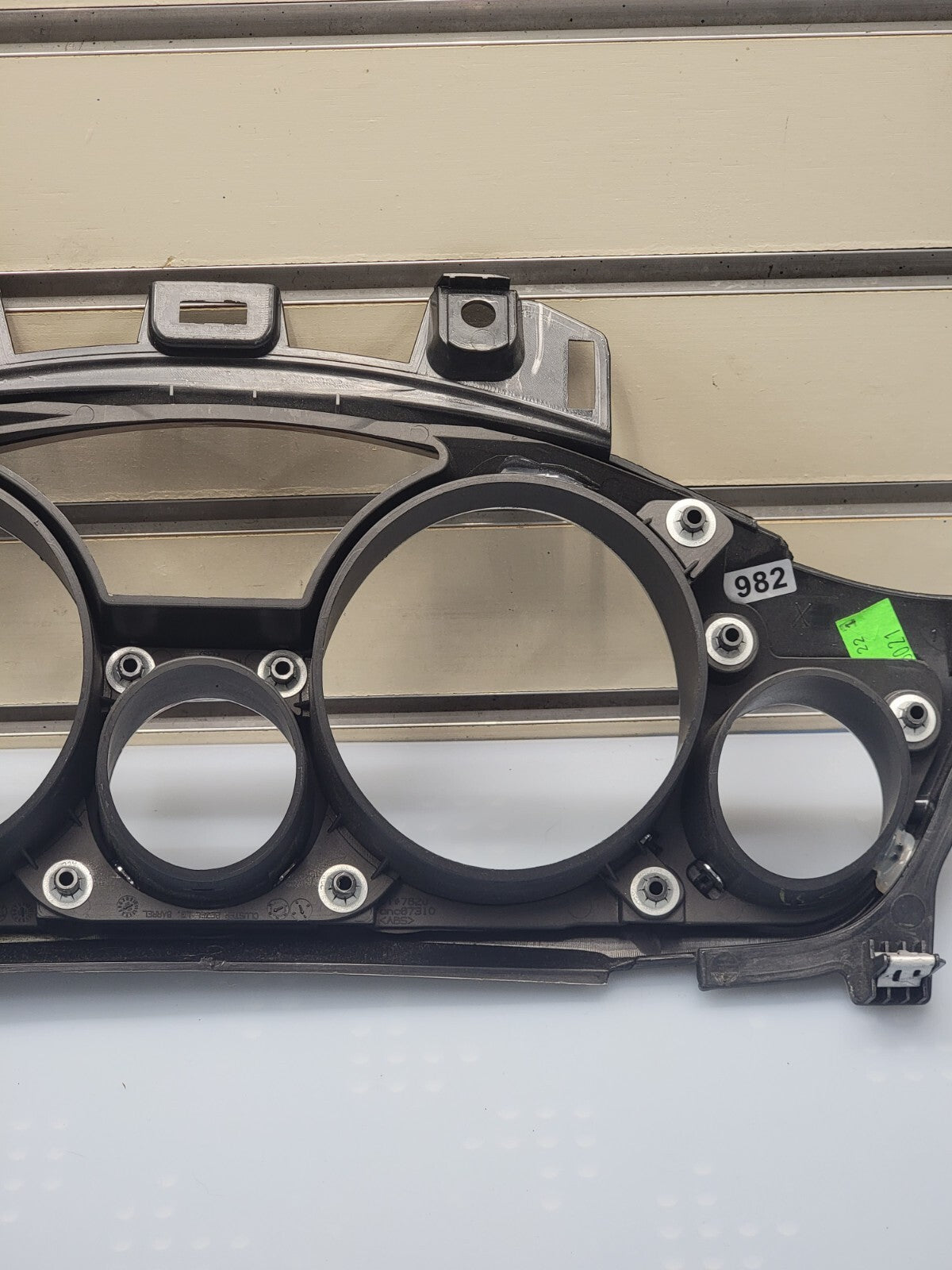 2008-2012 BUICK ENCLAVE SPEEDOMETER GAUGE CLUSTER TRIM BEZEL OEM woodgrain