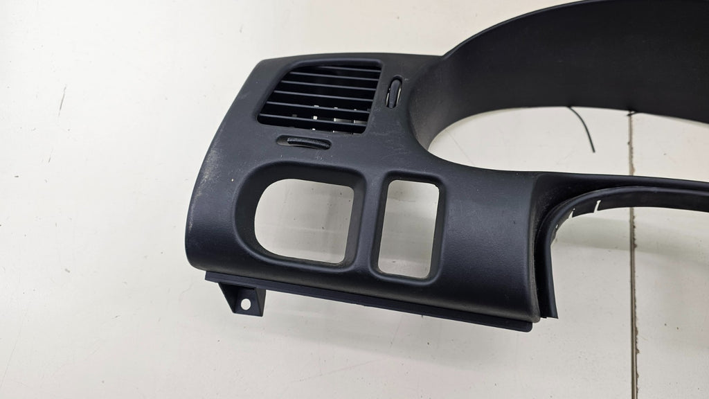 🔥 00-05 Chevy Monte Carlo Dash Bezel Radio Surround Cluster Trim  Black